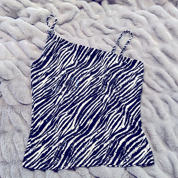 Sequin Black and white strapped halter - Picture 1 of 3